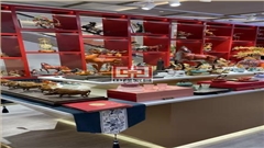 商場多徑點位店鋪裝修，展柜定制，朱炳仁銅店鋪裝修，南京中強(qiáng)展柜廠