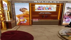 南京中強(qiáng)展柜廠·奢侈品店鋪裝修展柜定制解決方案