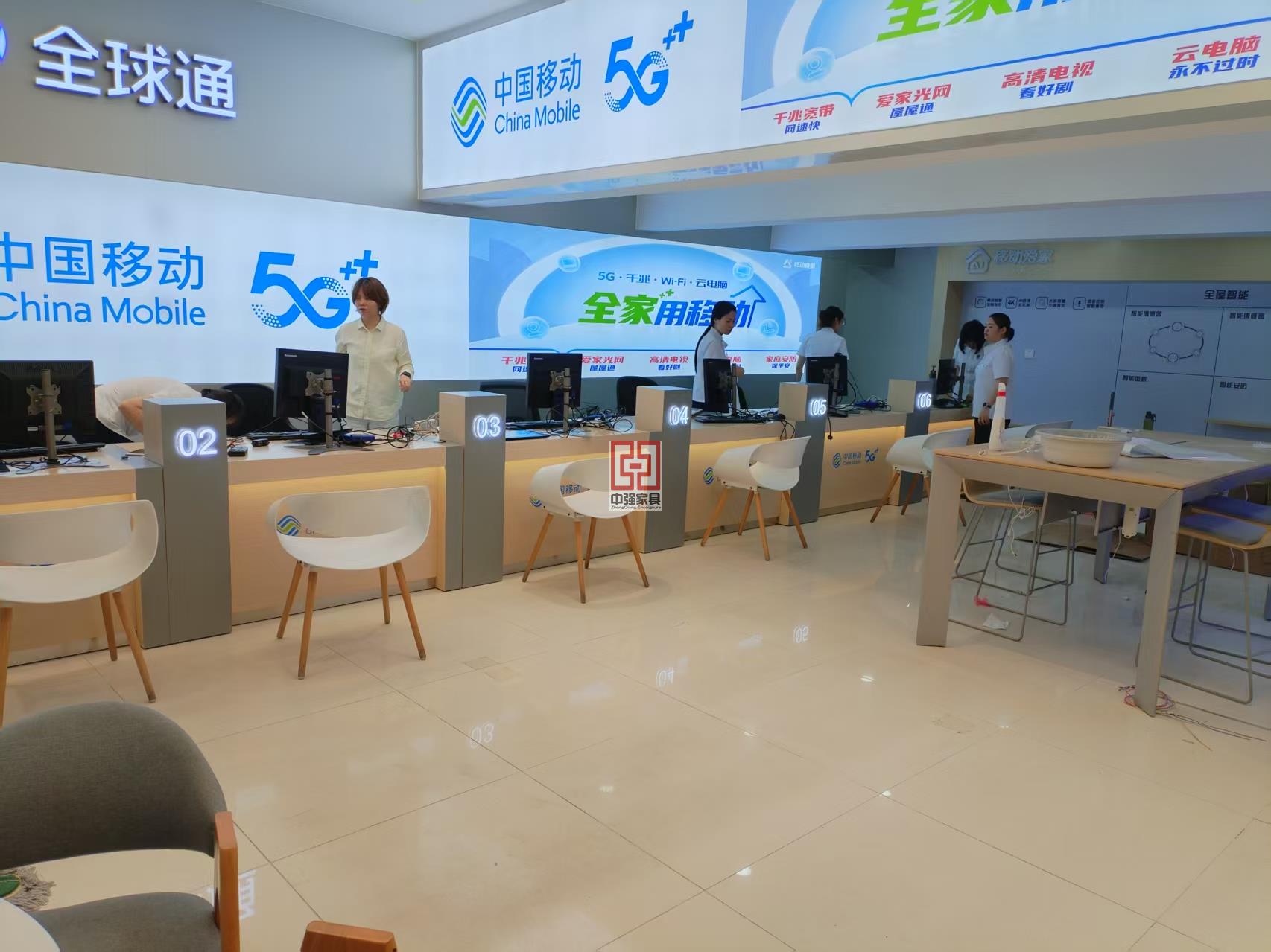 營(yíng)業(yè)廳裝修，展柜定制，手機(jī)店鋪裝修，南京中強(qiáng)展柜廠(chǎng)