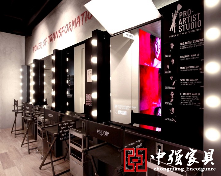 南京展柜制作，展柜設(shè)計