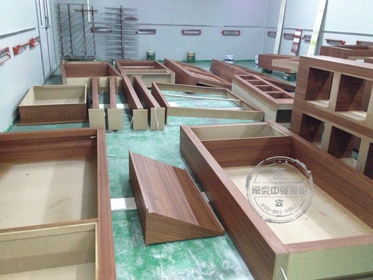 烤漆房，烤漆展柜
