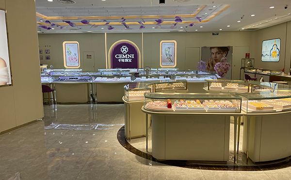 如何找一家靠譜的常州市珠寶展示柜制作廠家