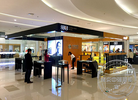 8848鈦金手機(jī)展柜